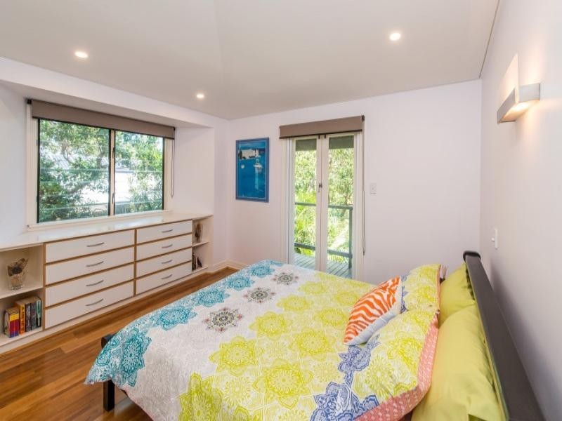 15 Billa Street, Point Lookout QLD 4183