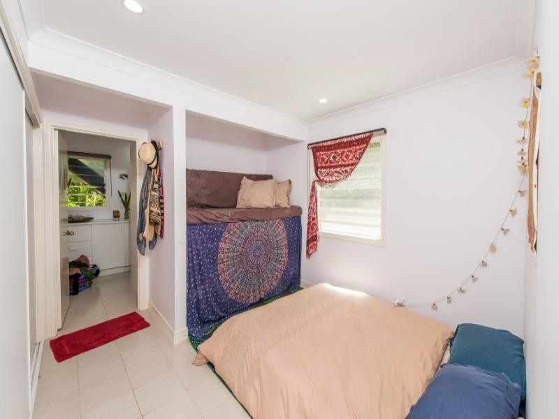 15 Billa Street, Point Lookout QLD 4183