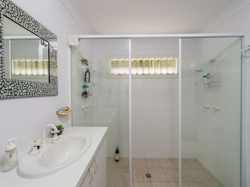 15 Billa Street, Point Lookout QLD 4183