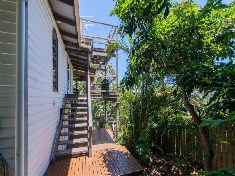 15 Billa Street, Point Lookout QLD 4183