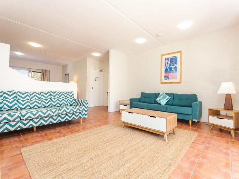 2/41 Dickson Way, Point Lookout QLD 4183