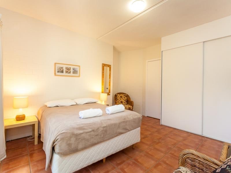 2/41 Dickson Way, Point Lookout QLD 4183