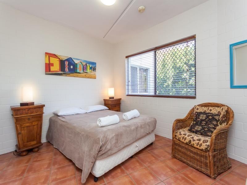 2/41 Dickson Way, Point Lookout QLD 4183