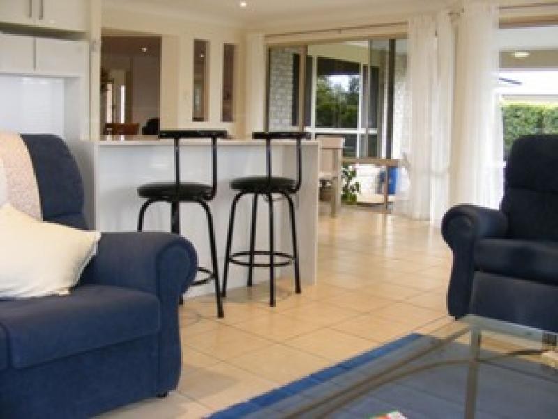 4 Rutherford Place, Pelican Waters QLD 4551