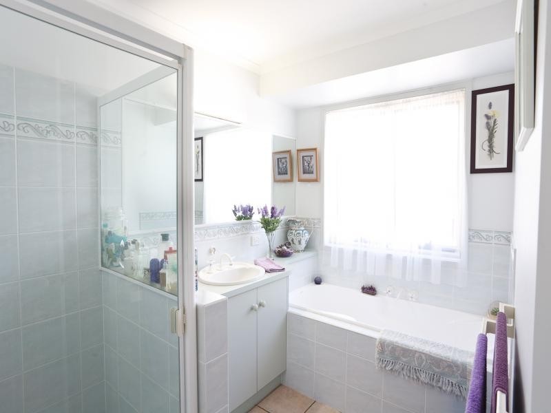 27 Sir Joseph Banks, Golden Beach QLD 4551