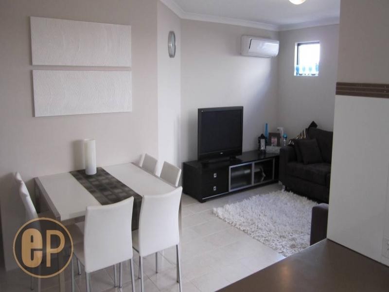 4/31 Barfield Road, Hammond Park WA 6164