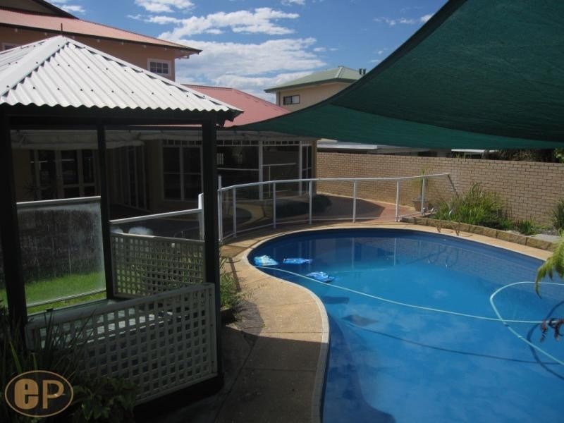 24 Cawston Road, Attadale WA 6156