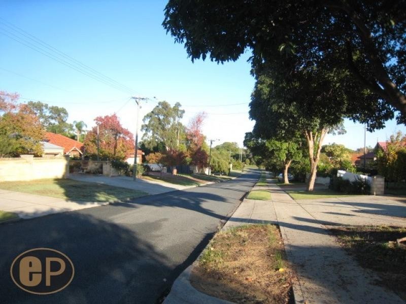 11 Pembroke Street, Bicton WA 6157