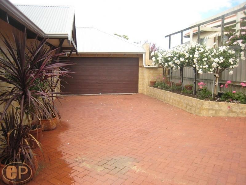 6A Yeovil Road, Bicton WA 6157