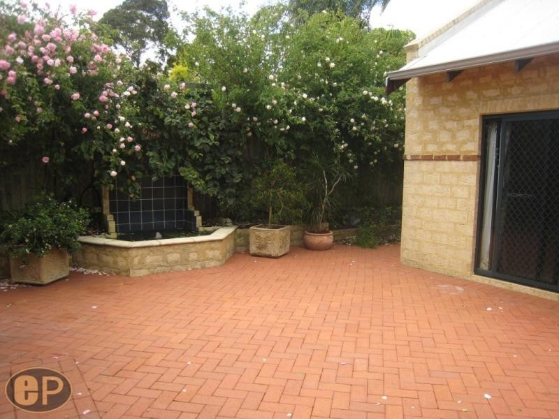 6A Yeovil Road, Bicton WA 6157