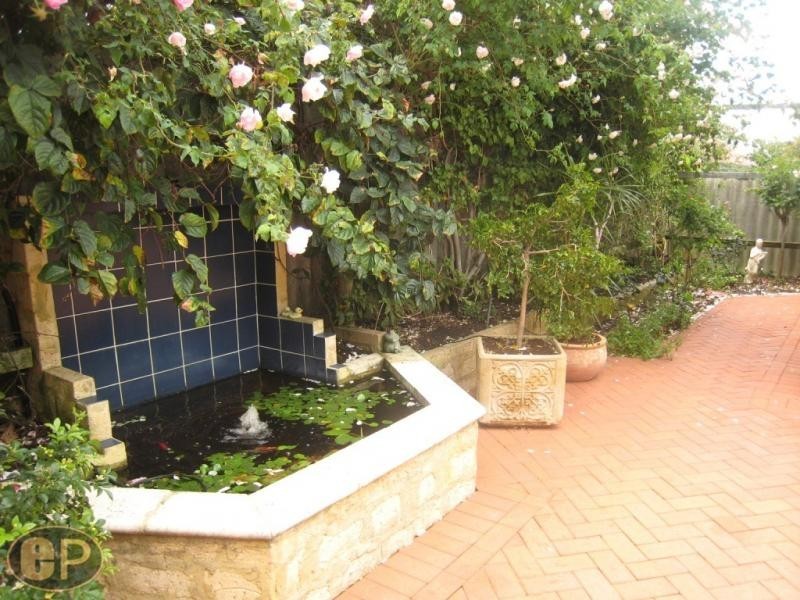 6A Yeovil Road, Bicton WA 6157