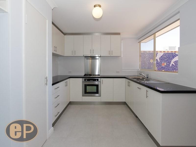 12/14 Boyd Crescent, Hamilton Hill WA 6163