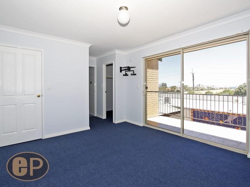 12/14 Boyd Crescent, Hamilton Hill WA 6163