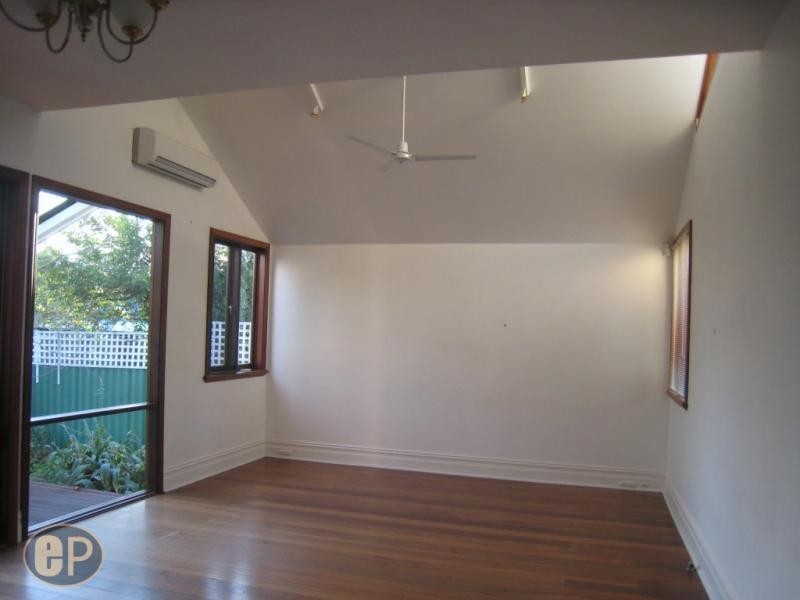 27 Cuthbert Street, Shenton Park WA 6008