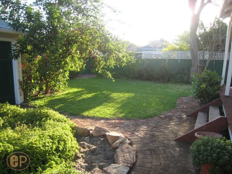 27 Cuthbert Street, Shenton Park WA 6008