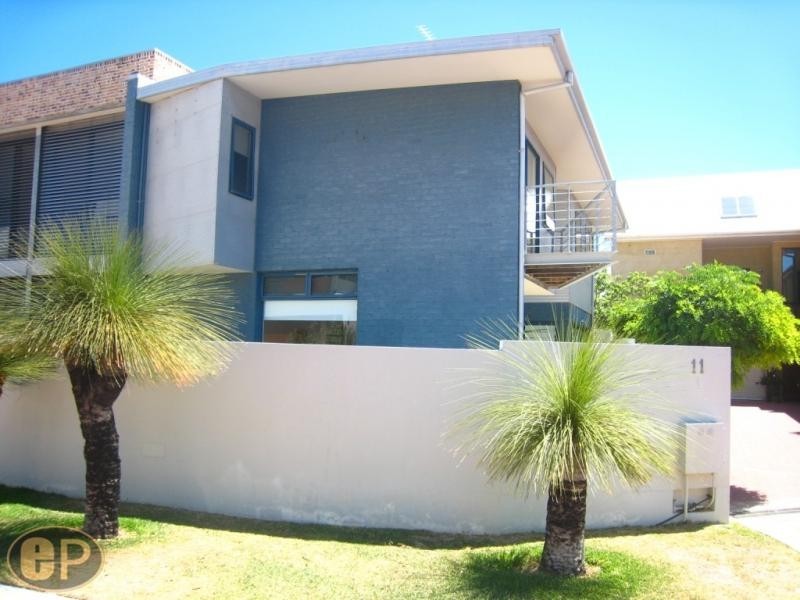 11 Eucla Court, North Fremantle WA 6159