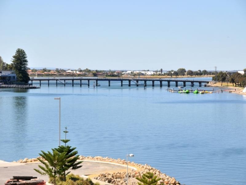 24 Vivaldi Drive, Mandurah WA 6210