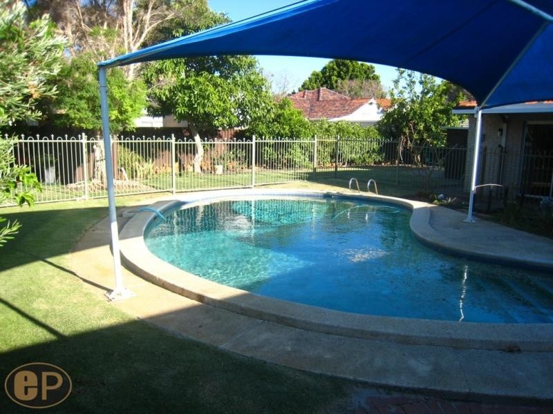 23 Bedford Road, Ardross WA 6153