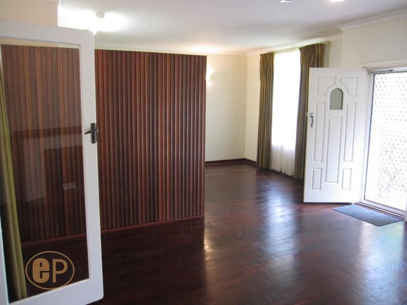23 Denny Way, Alfred Cove WA 6154
