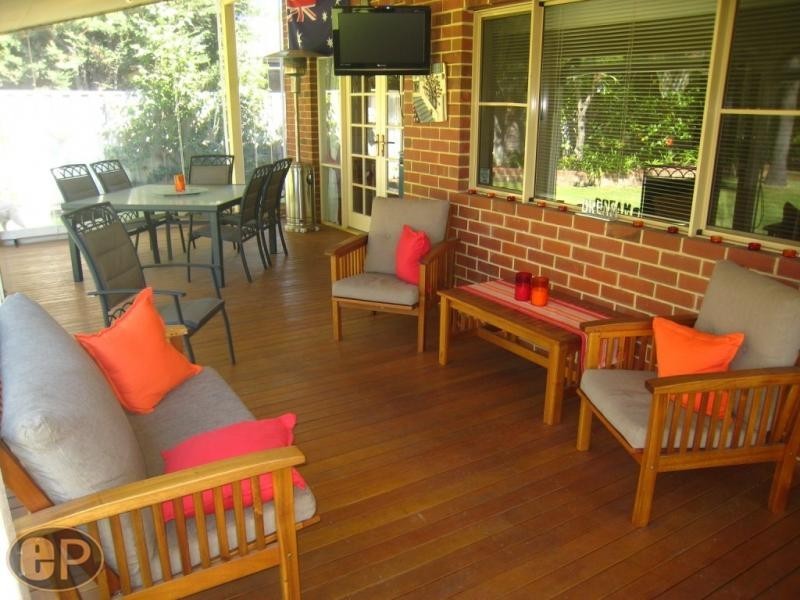 16 Kingsall Road, Attadale WA 6156