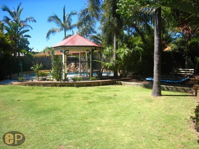 16 Kingsall Road, Attadale WA 6156