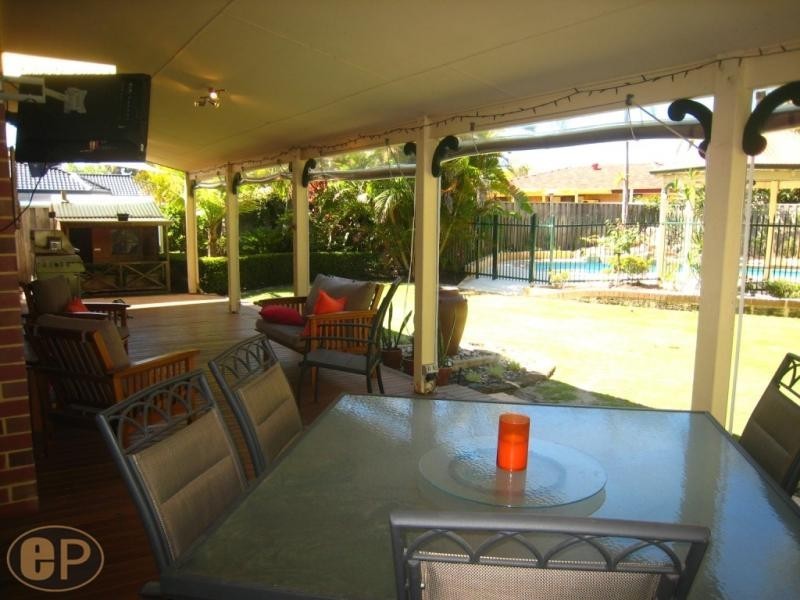 16 Kingsall Road, Attadale WA 6156