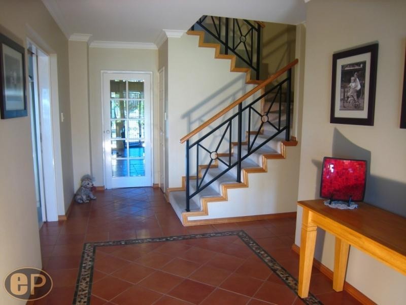 16 Kingsall Road, Attadale WA 6156