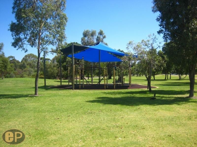 32 Gillon Street, Karawara WA 6152