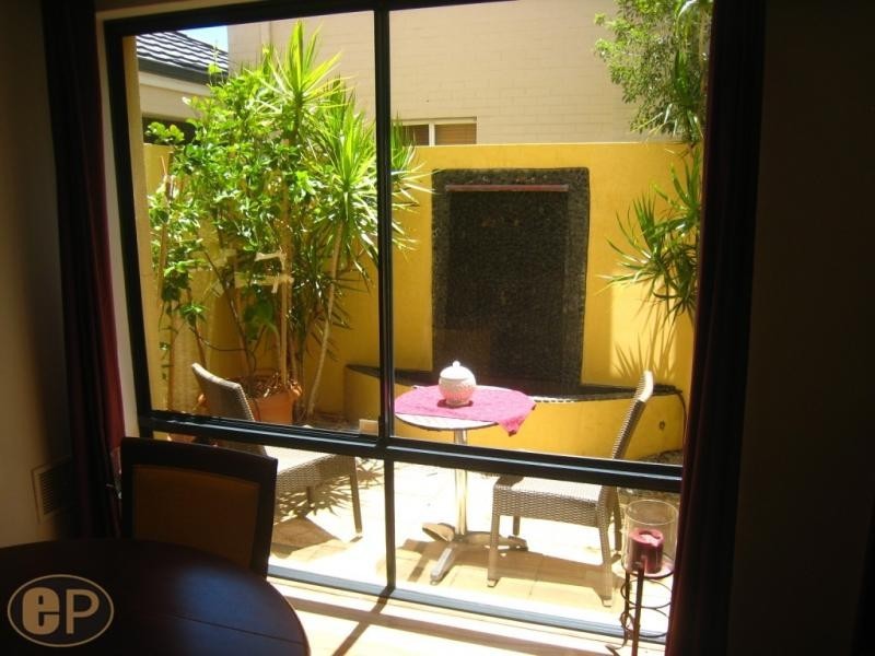 32 Gillon Street, Karawara WA 6152