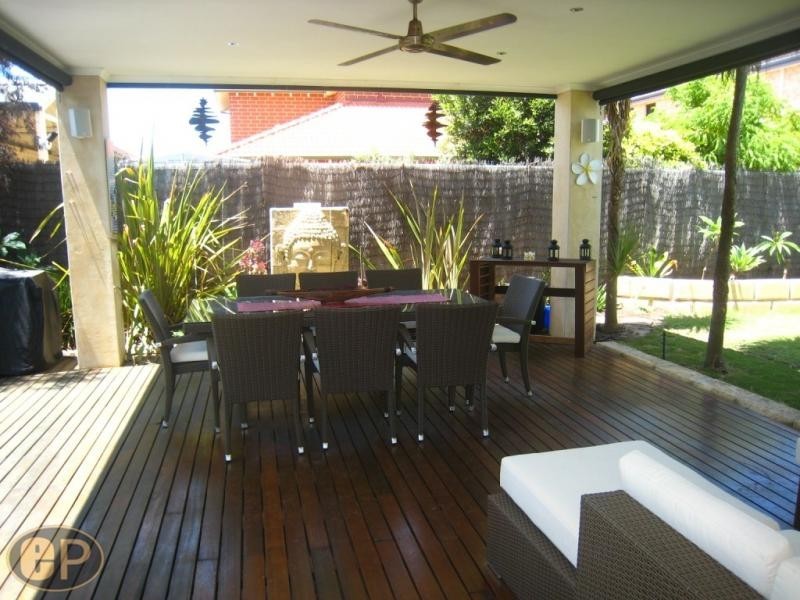 32 Gillon Street, Karawara WA 6152