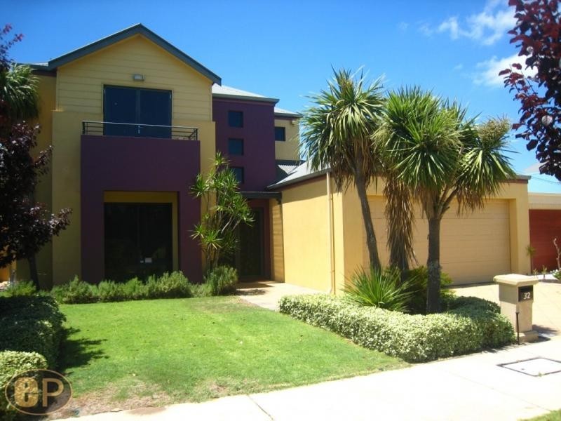 32 Gillon Street, South Perth WA 6151