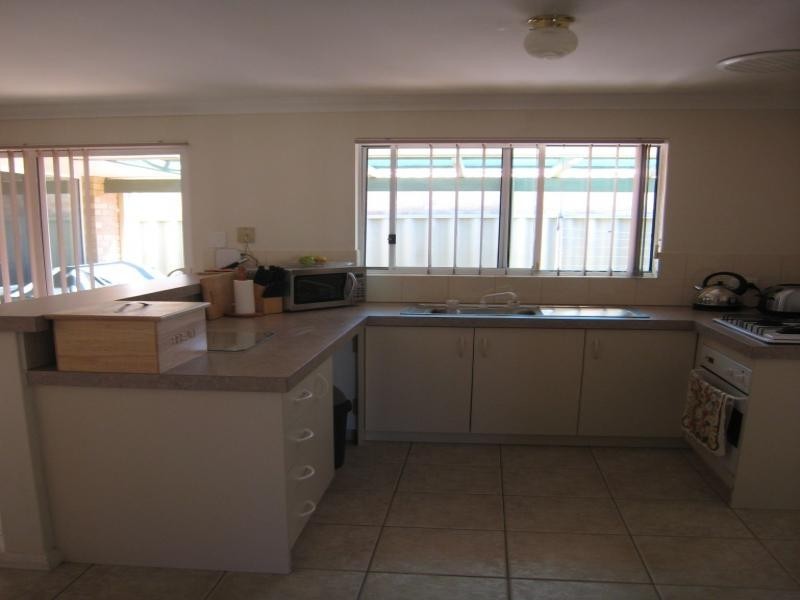 2/12 Kanimbla Road, Bicton WA 6157
