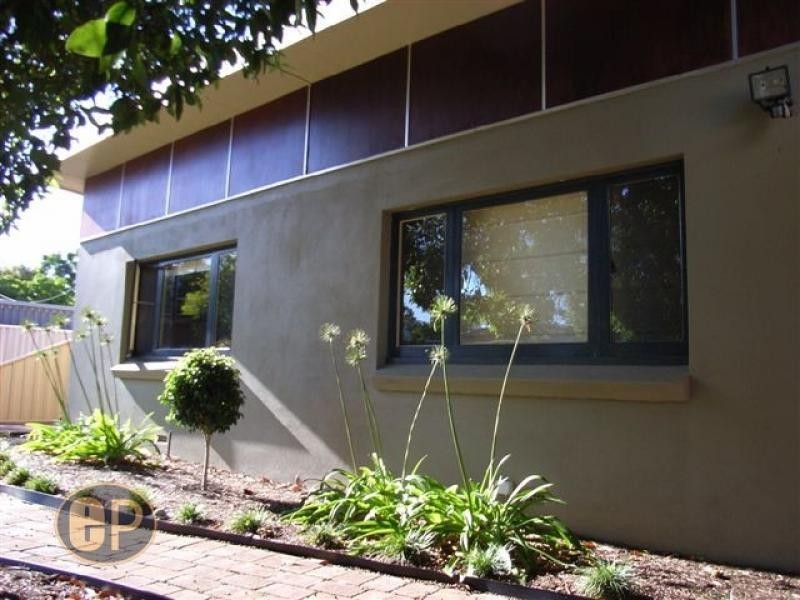 102 Kitchener Road, Alfred Cove WA 6154