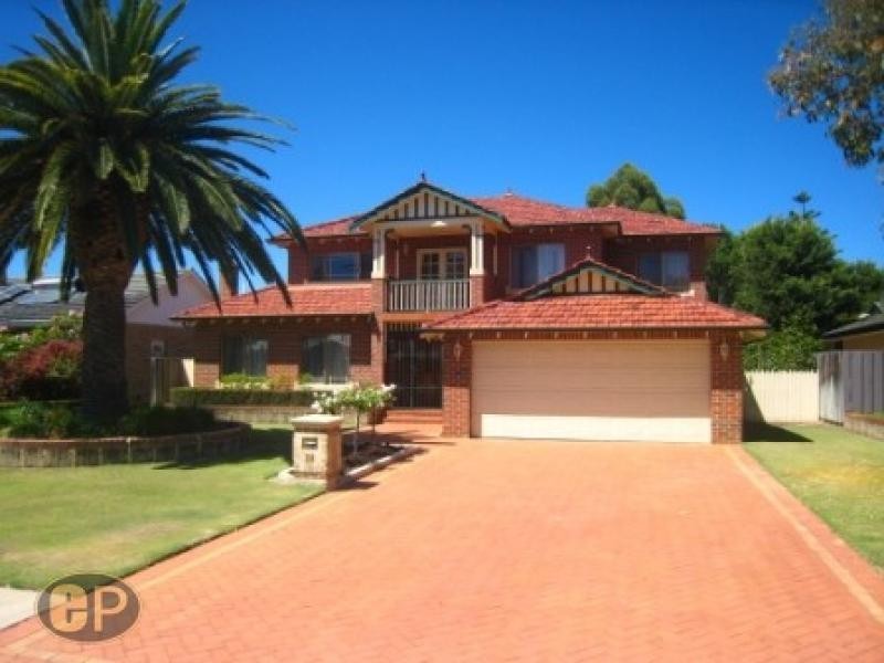 16 Kingsall Rd, Applecross WA 6153