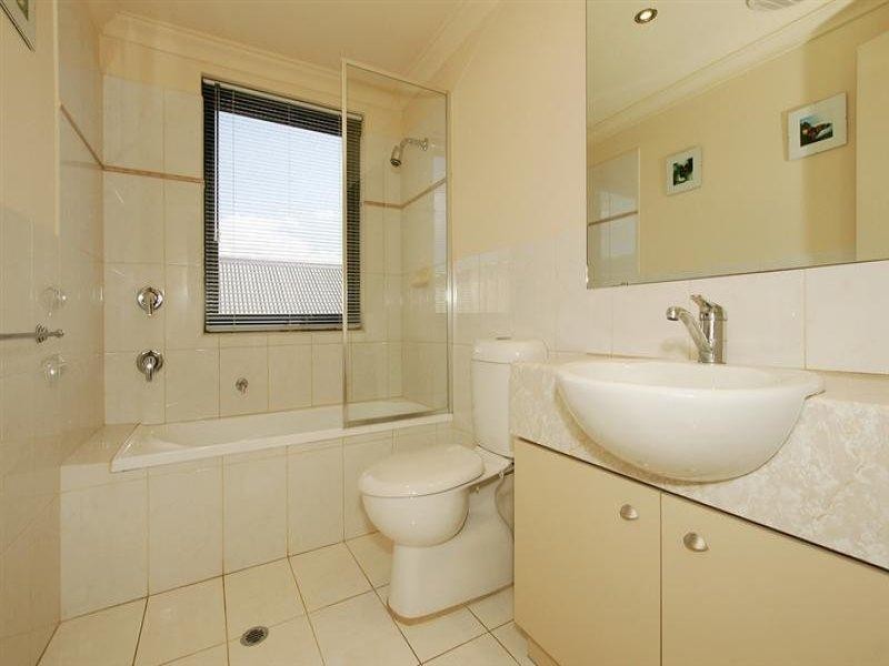 6/2 Agnew Road, Subiaco WA 6008