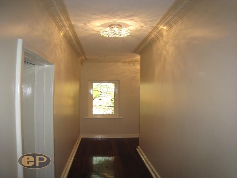 88 Redwood Crescent, Melville WA 6156