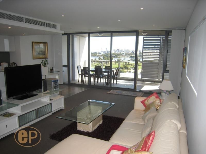 705/2 Oldfield Road, Burswood WA 6100