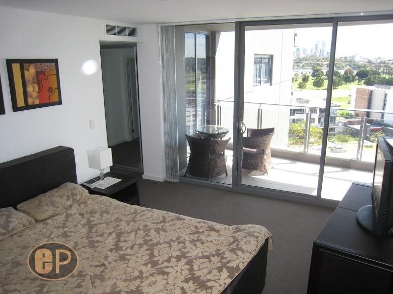 705/2 Oldfield Road, Burswood WA 6100