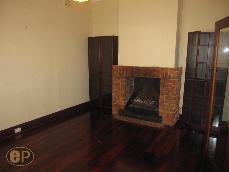 132 Lefroy Road, Beaconsfield WA 6162