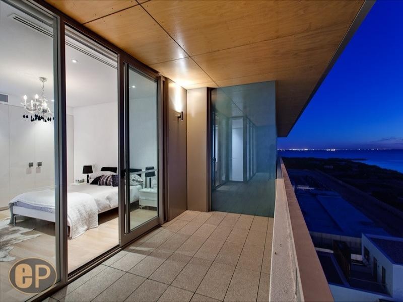 18/23 Ocean Drive, Fremantle WA 6160