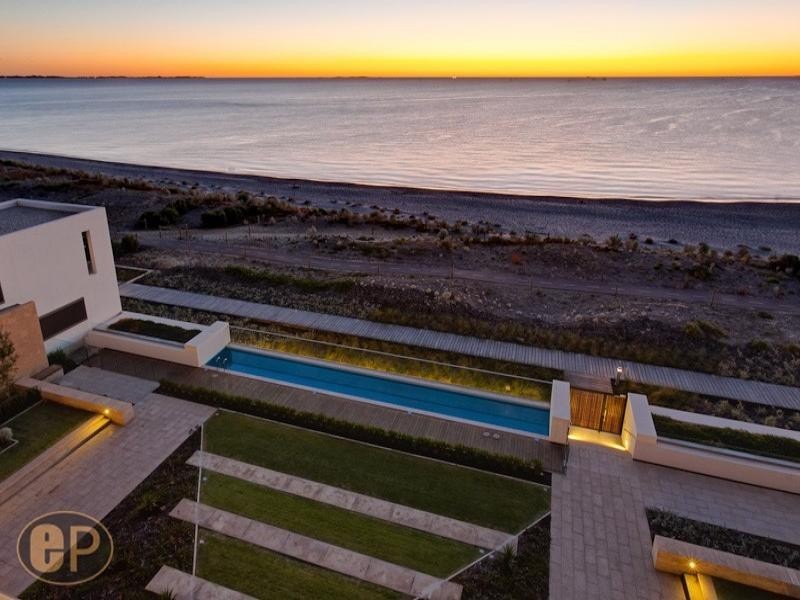 18/23 Ocean Drive, Fremantle WA 6160