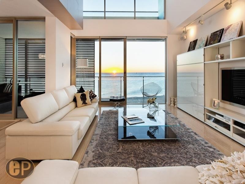 18/23 Ocean Drive, Coogee WA 6166