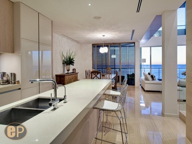 18/23 Ocean Drive, Cottesloe WA 6011