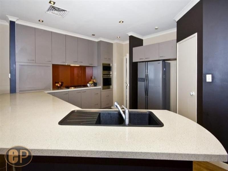 36 Whitfeld terrace, Winthrop WA 6150