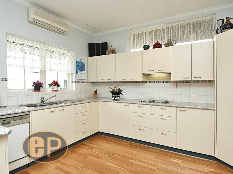 25 Campion Crescent, Attadale WA 6156