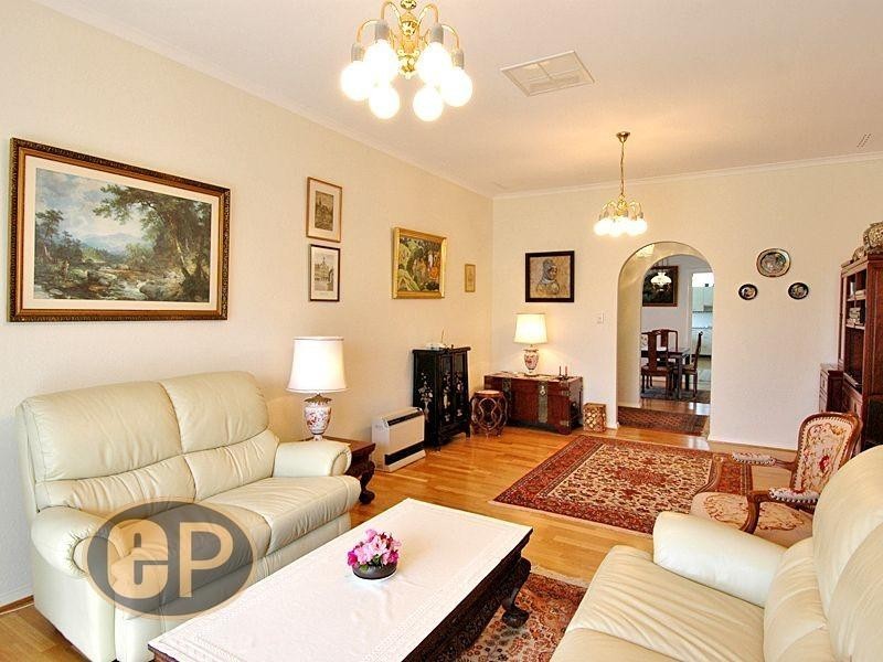 25 Campion Crescent, Attadale WA 6156