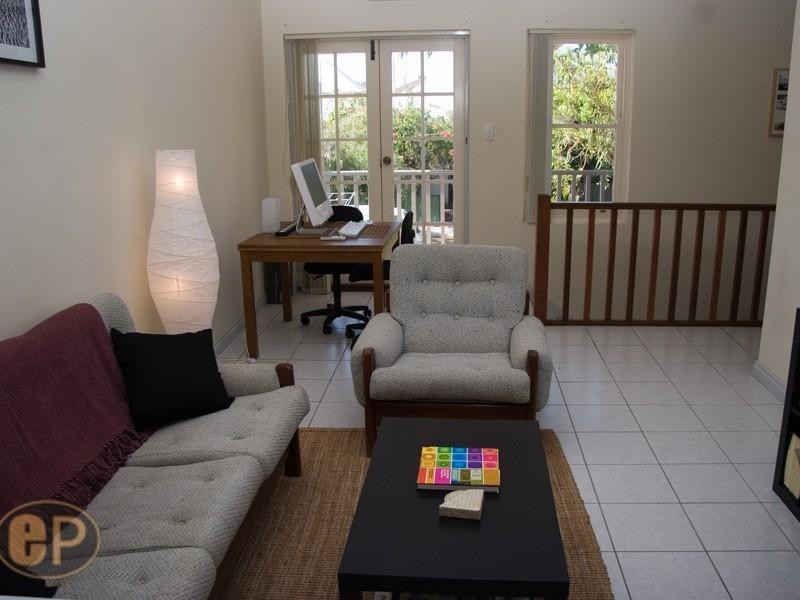 92A Marine Terrace, Fremantle WA 6160