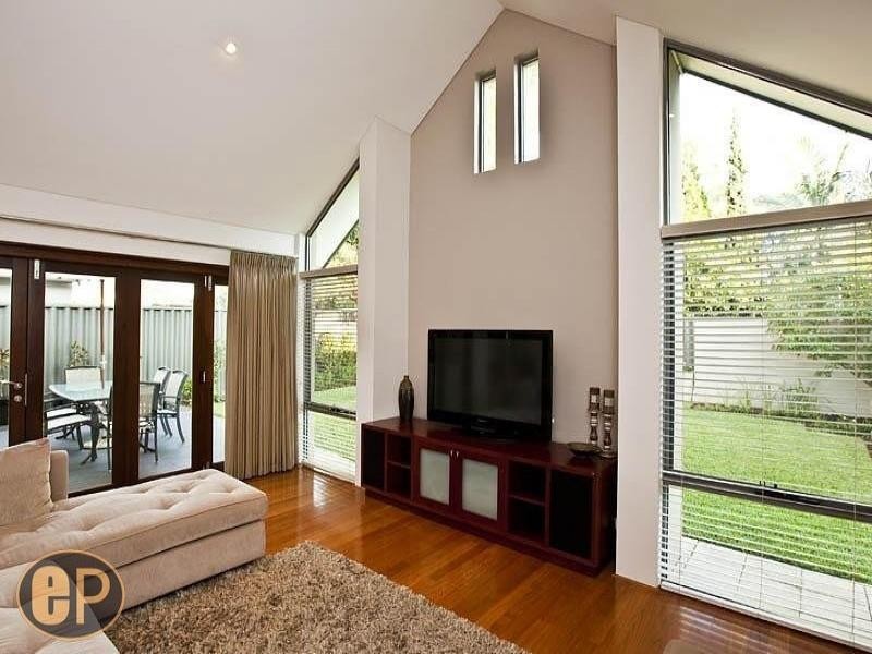 10B Davy Street, Alfred Cove WA 6154