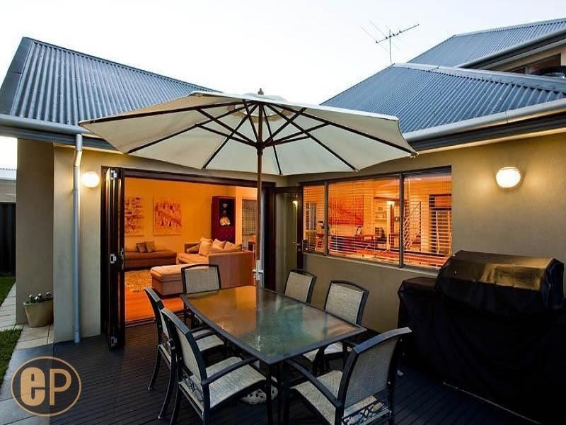 10B Davy Street, Alfred Cove WA 6154
