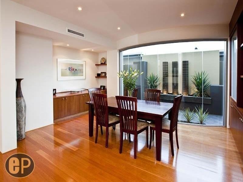 10B Davy Street, Alfred Cove WA 6154